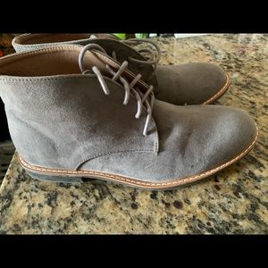 Men’s shoes size 9